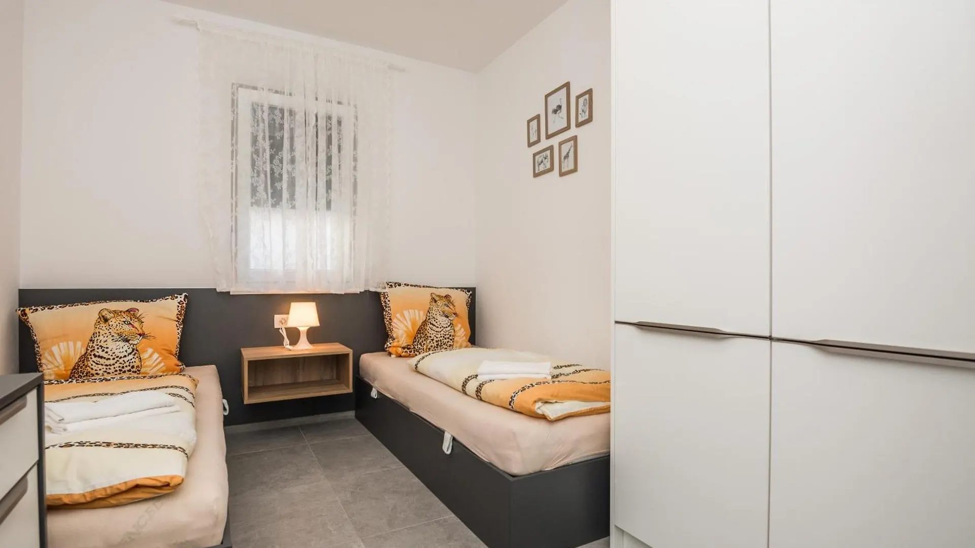 Apartmán Ferienwohnung Mit Terrasse Vir